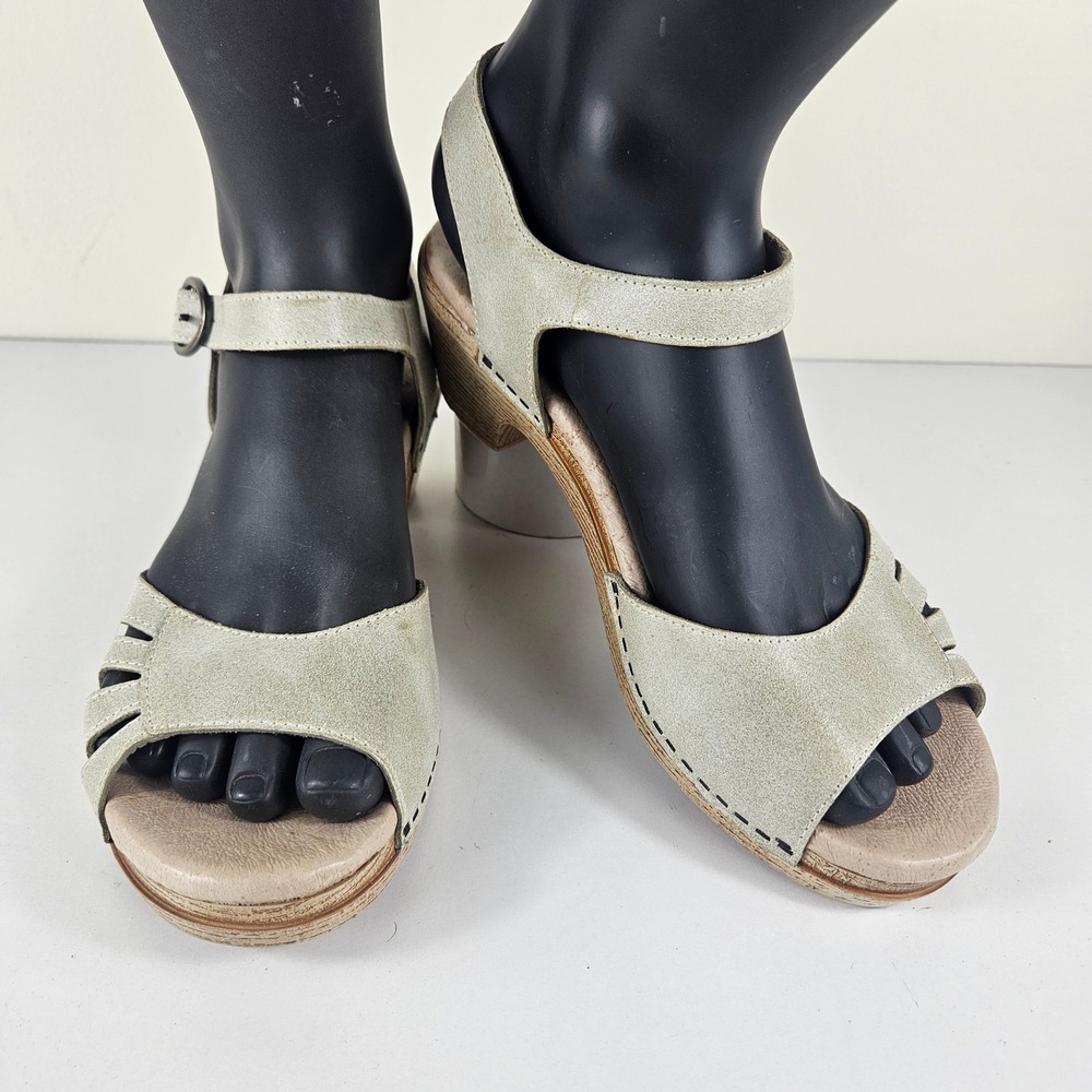 Dansko Marlow Women 7.5-8 38 Leather Clog Sandals Peep Toe Platform Wedge Oyster